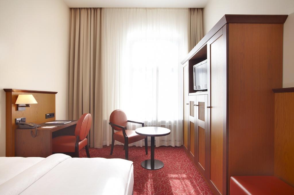 Lieutenant - Double Room,690316146:JPEG